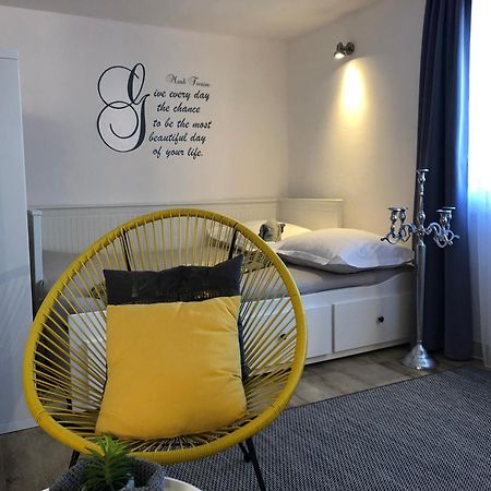 Studio Apartman Providence Шибеник Экстерьер фото