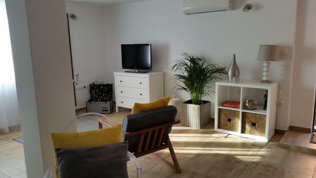 Studio Apartman Providence Шибеник Экстерьер фото