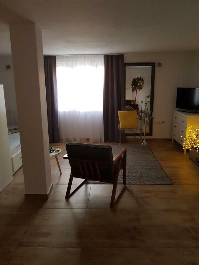 Studio Apartman Providence Шибеник Экстерьер фото